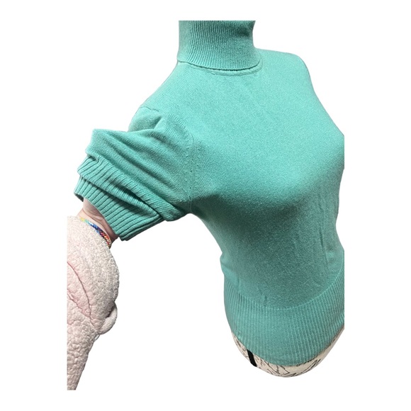 Y2K BCBGMAXAZRIA Silk, Cashmere Short Sleeve Turtleneck Sweater - Picture 5 of 12